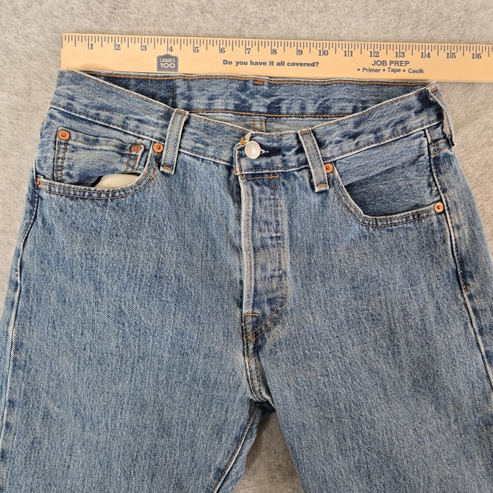Levi's 501 Original Fit Mens 30x32 Medium Wash Blue Denim Button Fly Jeans Pant - Picture 6 of 11